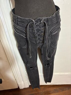 ICON Lace-Up High-Waist Skinny Jeans in Charcoal